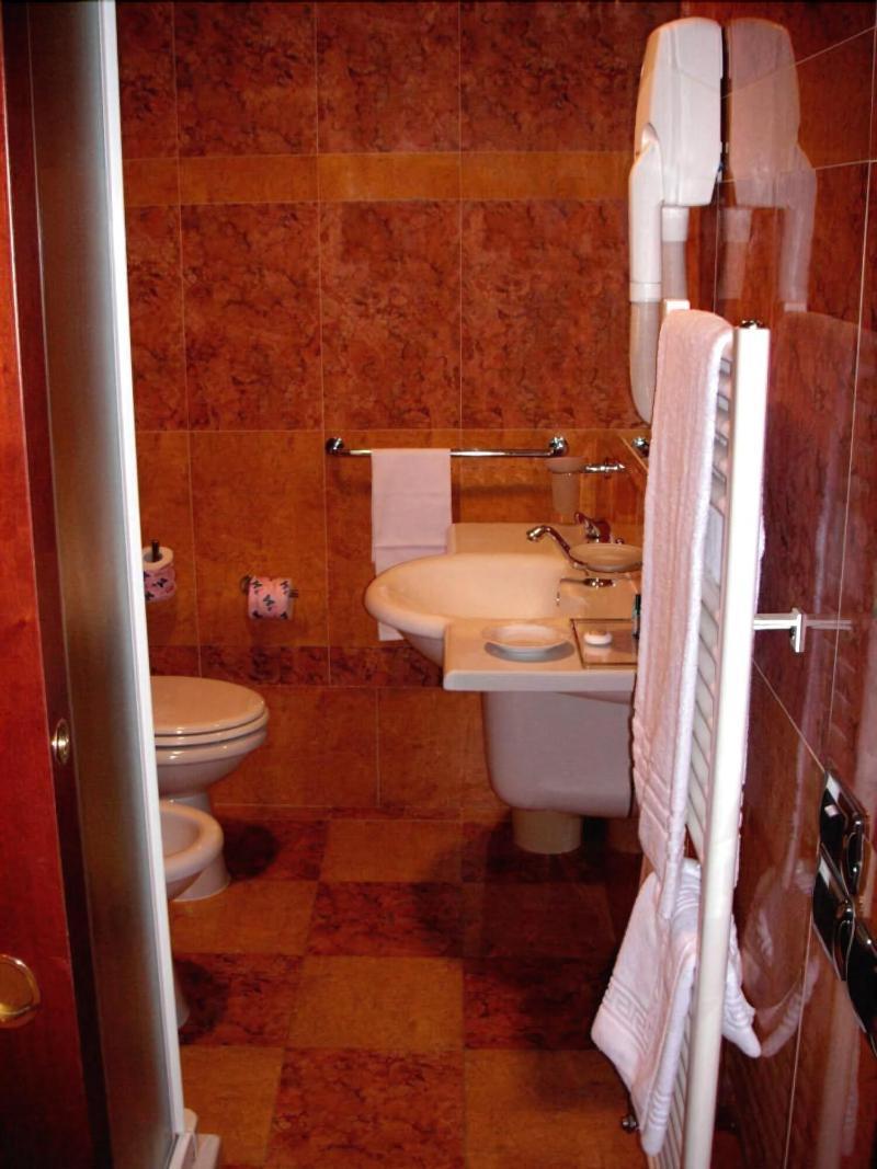 Hotel Antico Masetto Lamporecchio Bilik gambar